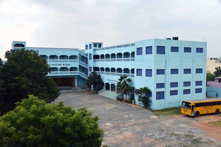 https://cache.careers360.mobi/media/colleges/social-media/media-gallery/13354/2019/5/21/Campus View of Thiruthangal Nadar College Chennai_Campus-View.jpg